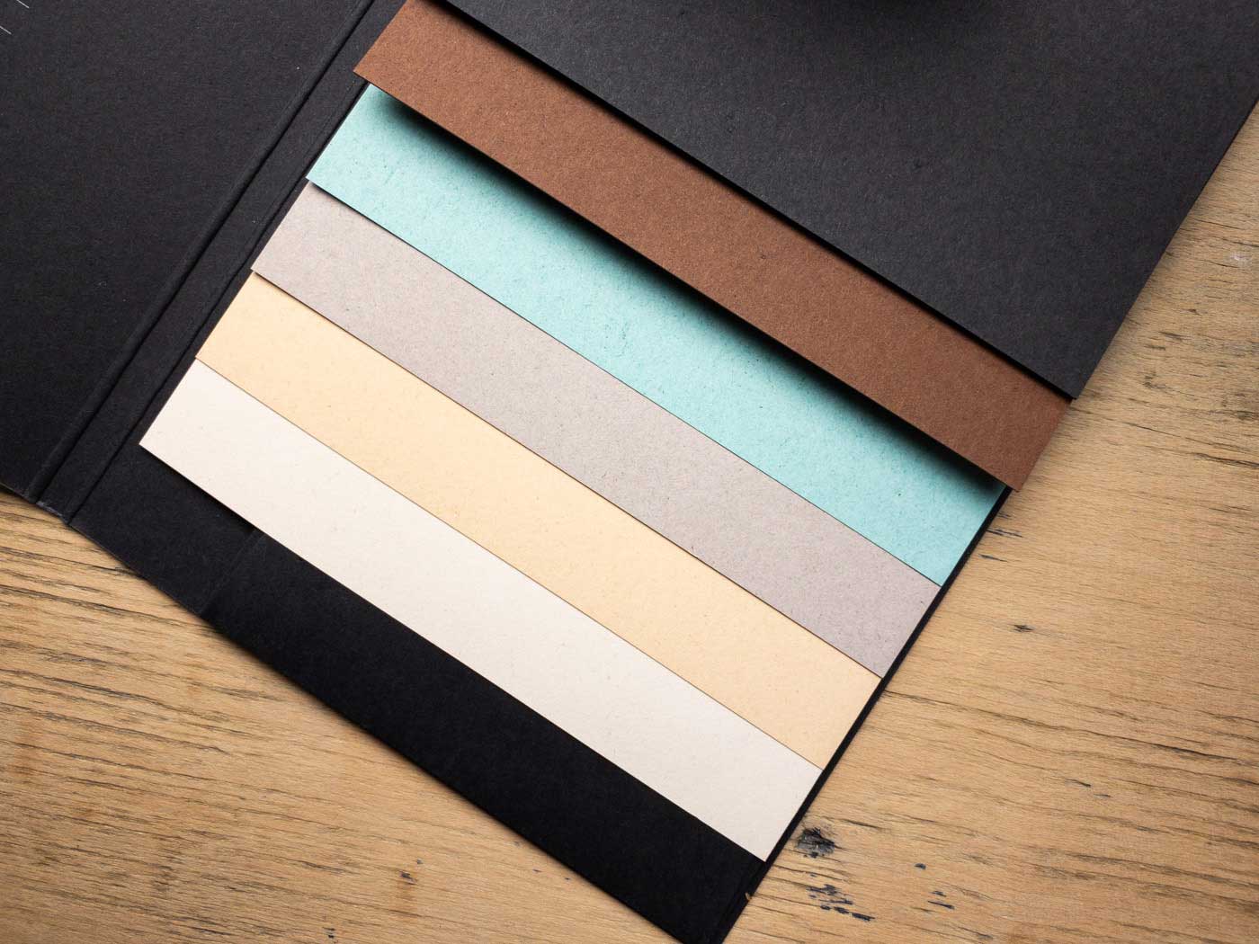 papier-remake-cuir-recycle-impression-RSE-couleurs