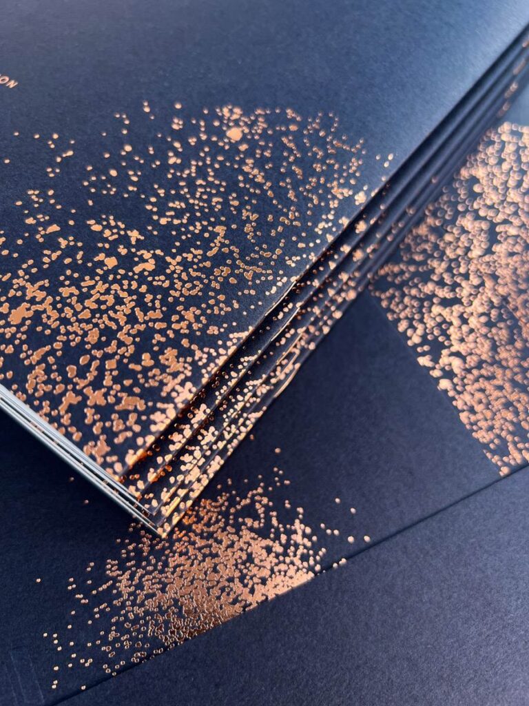 brochure dorure grafik plus-6